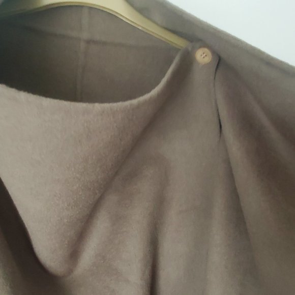 Women's Wool Overcoat Cape Drapey Taupe Olive Cozy Comfy Boho Dressy One Size - Picture 10 of 14